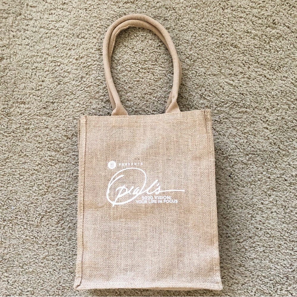 Oprah’s 2020 Vision Tour Tote